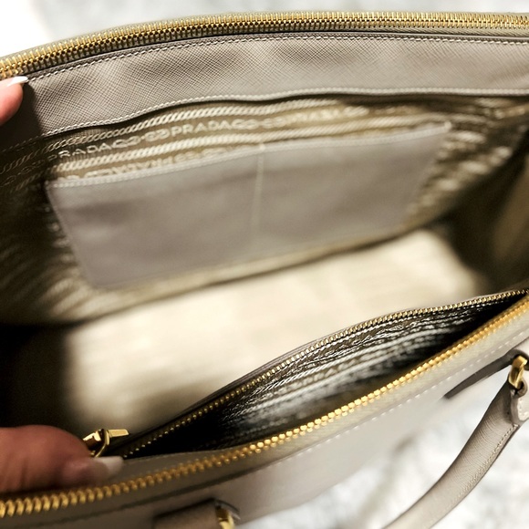 Large Prada Galleria Saffiano leather bag - Picture 10 of 14